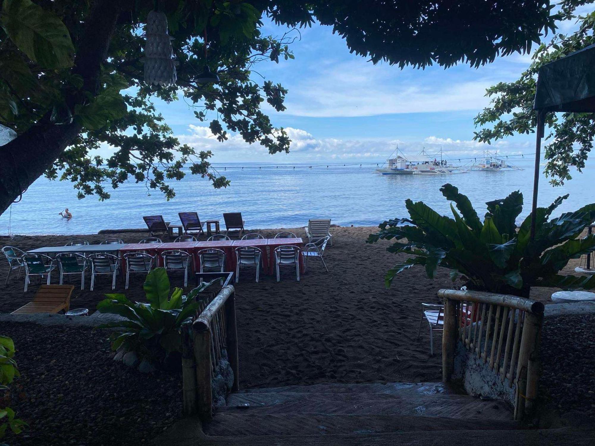Glamping Dome Dauin Beach Resort 外观 照片